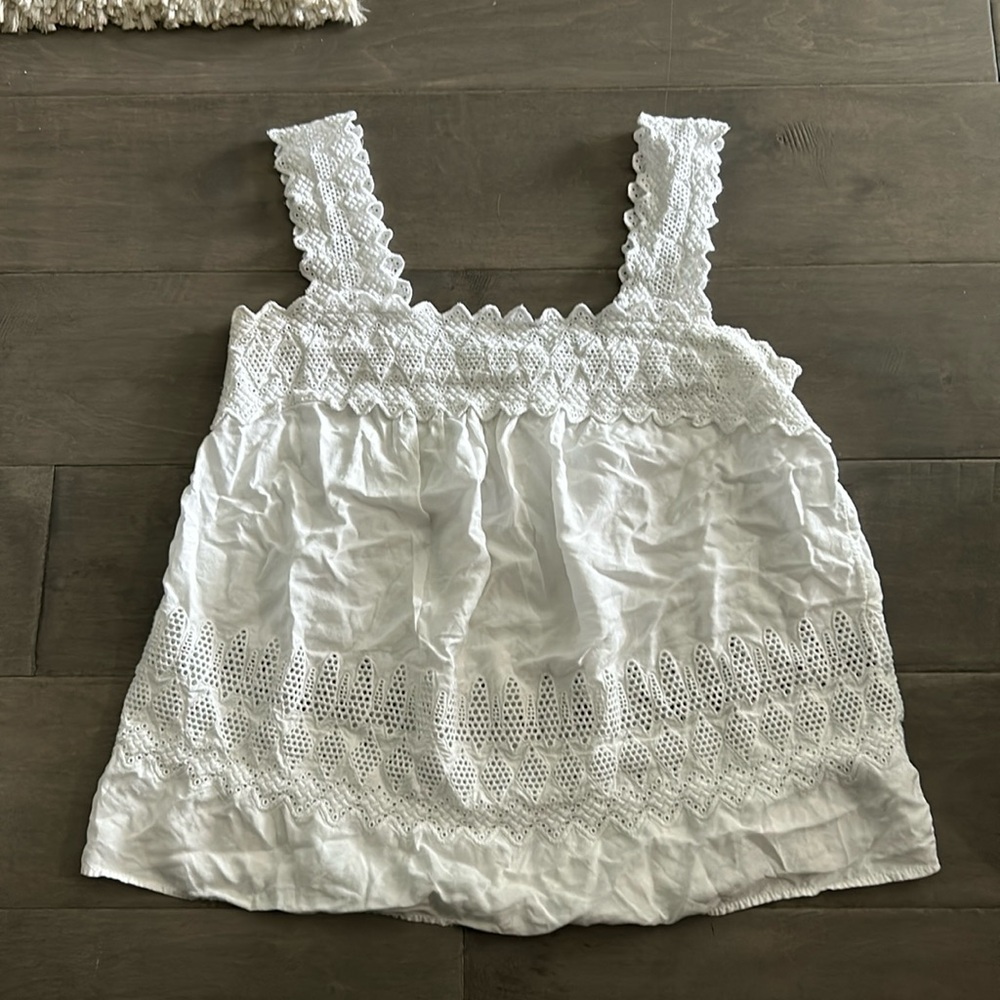 Old Navy top